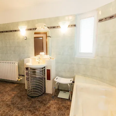 Borkole Apartmán Gazon